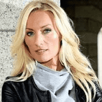 Victoria Smurfit