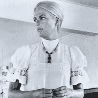 Eileen Wade