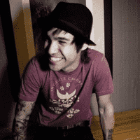 Pete Wentz (THROAM)