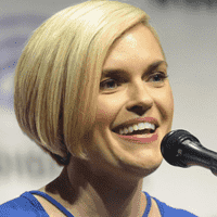 Kari Wahlgren