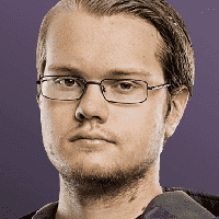 Adam Lindgren (Armada)