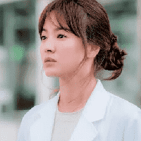 Dr. Kang Mo-yeon