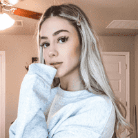 Lindsey (LuluLuvely)