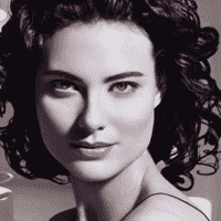 Shalom Harlow