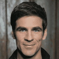 Eddie Cahill