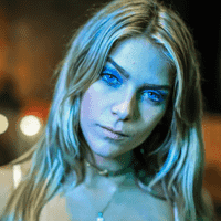 Viviane "Vivi"