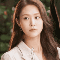 Hwang Na Yoon