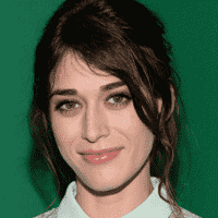 Lizzy Caplan