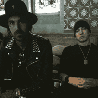 Yelawolf feat Eminem - Best Friend