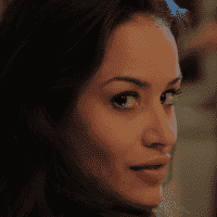 Sarah / « this girl »