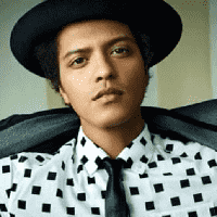 Does Bruno Mars is Gay?
