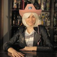 The Barmaid (Барменша)