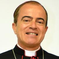 Roberto González Nieves