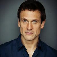 Simon Merrells