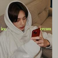 Hyunjin (Stray Kids) - ice.cream