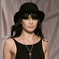 Daisy Lowe