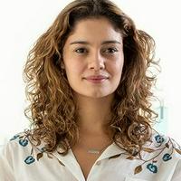 Maíra Cruz