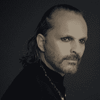 Miguel Bosé