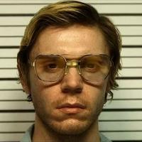 Jeffrey Dahmer "Evan peters"