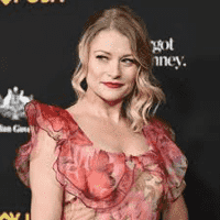 Emilie de Ravin