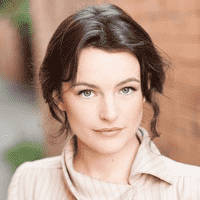 Kirsten "Kirstie" Darrow